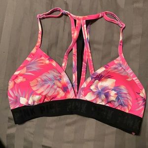 Victoria’s Secret Pink gym to swim top size M